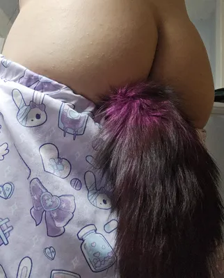 Tail Plug Pic <3