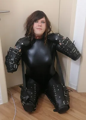 Bitchsuit Slut
