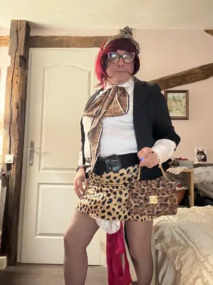 Sissy Ingrid la pute de Tata Suzette