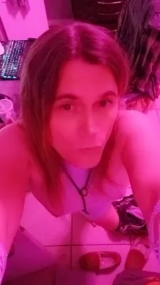 keep this slut exposed