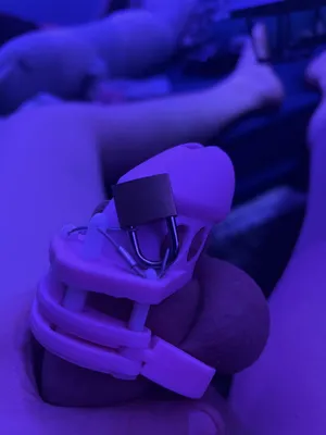 Extend this fag's lock for forever!!