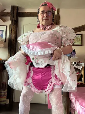 Sissy Ingrid la petite pute