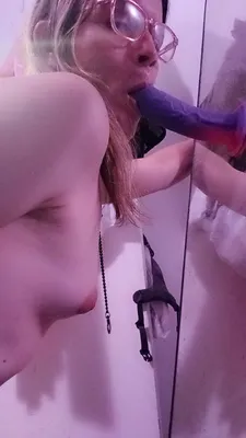 Mouth full with a bone~