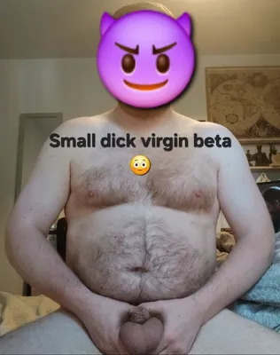 35 year old virgin Fag with a clit 😳