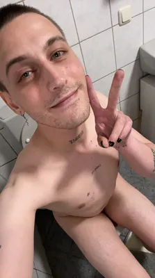 Kik/Telegram Sissy