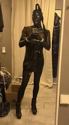 Latex sissy Jana needs exposure kik: janacd97