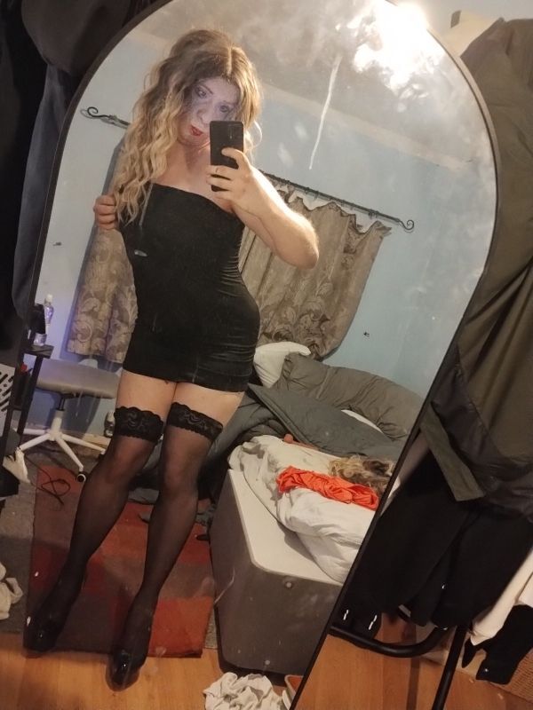 sissy looking to get exposed online