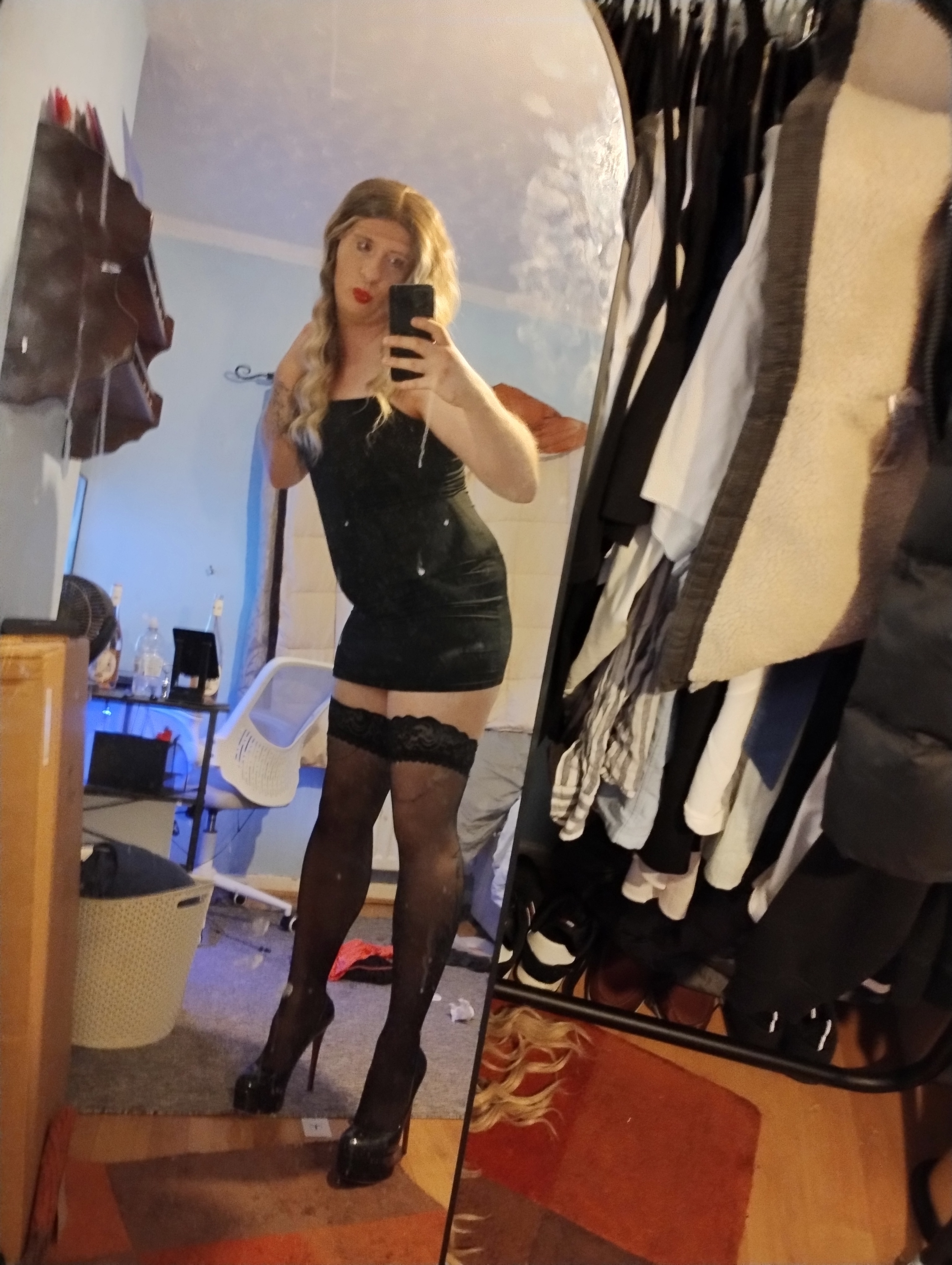 i want to be an exposed webslut